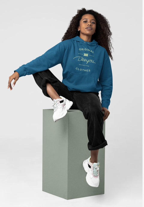 LIVIA- Hoodie körpernaher Schnitt aus Bio-Baumwoll Mix